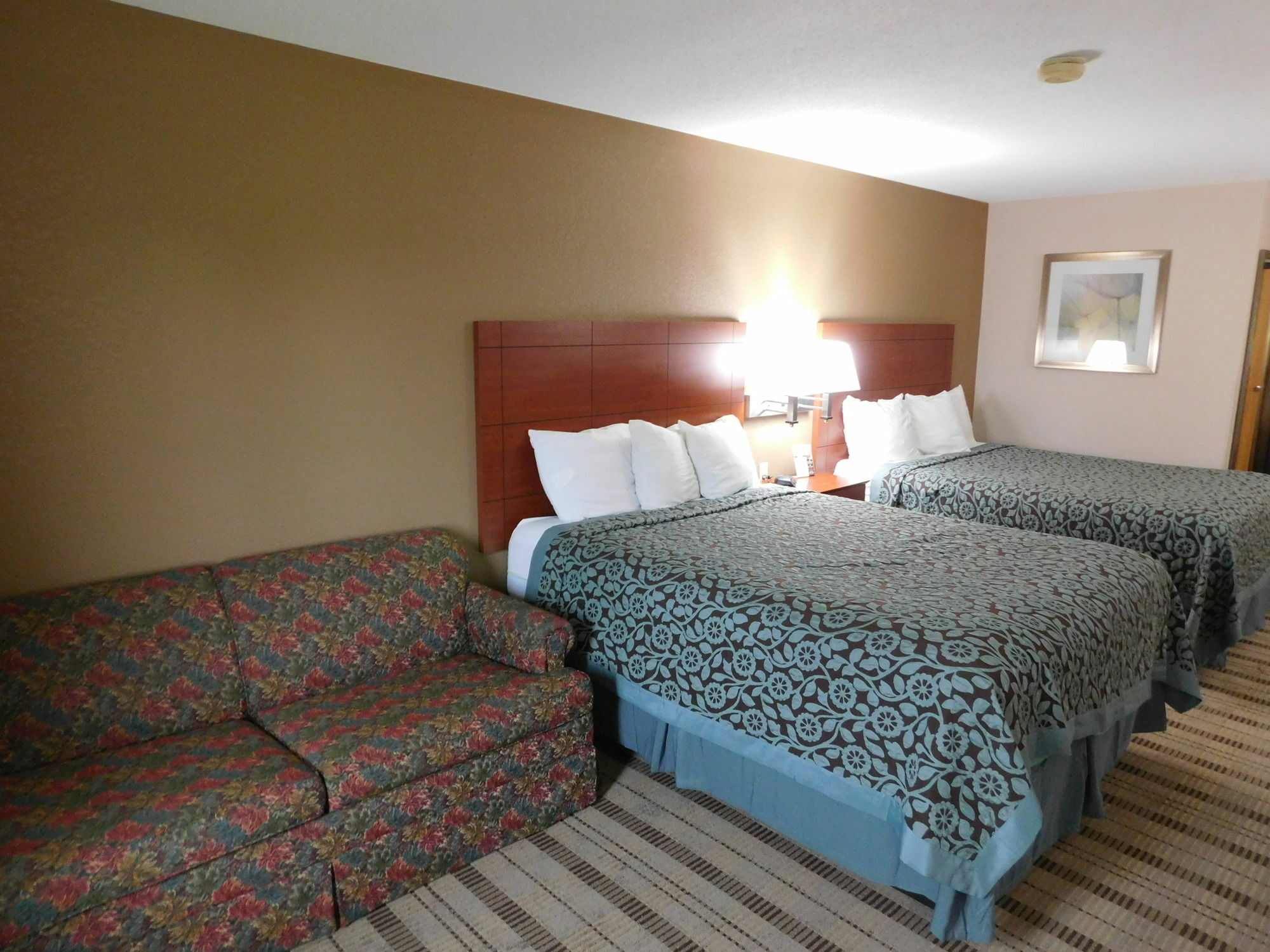 Days Inn By Wyndham Mankato Esterno foto